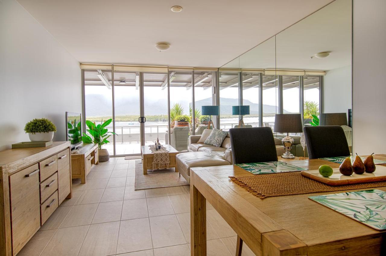 Cairns Waterfront Luxury At Harbourlights Apartment Exterior photo